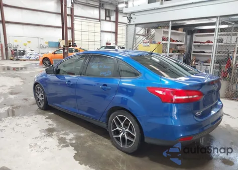 2018 Ford Focus Sel z USA, uszkodzony, nr VIN 1FADP3H28JL230749